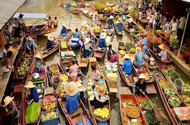 Kesari tours Cai Rang Floating Market, Vietnam