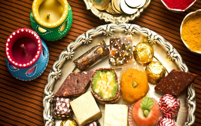 diwali-snacks-and-sweets-kesari-tours
